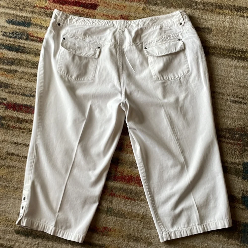 Caribbean Joe White Capris - Picture 3 of 6